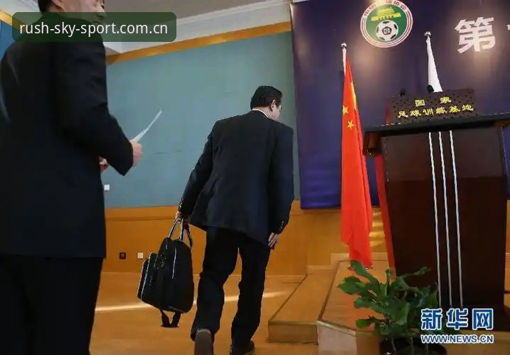 意足协新主席当选背后：马拉戈的胜利为何让国米掌门人罕见发声？